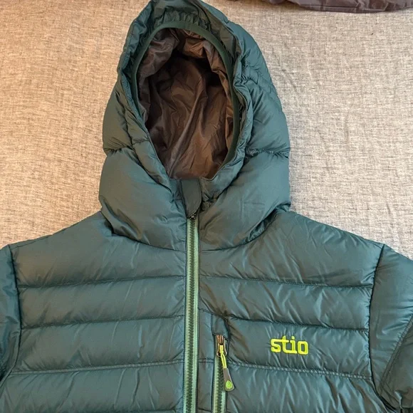 Stio Men Hometown Down Hooded Jacket
Like New! Worn once. - Picture 2 of 14